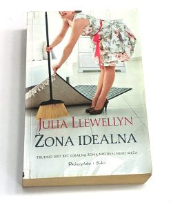 Żona idealna Julia Llewellyn